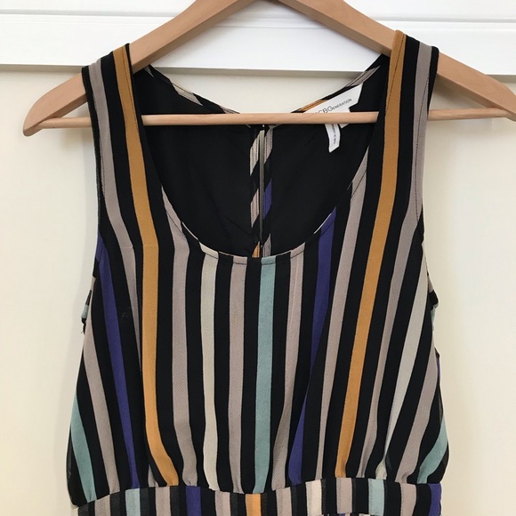 Bcbg gengeration pleated black &multicolor stripes - Picture 4 of 7